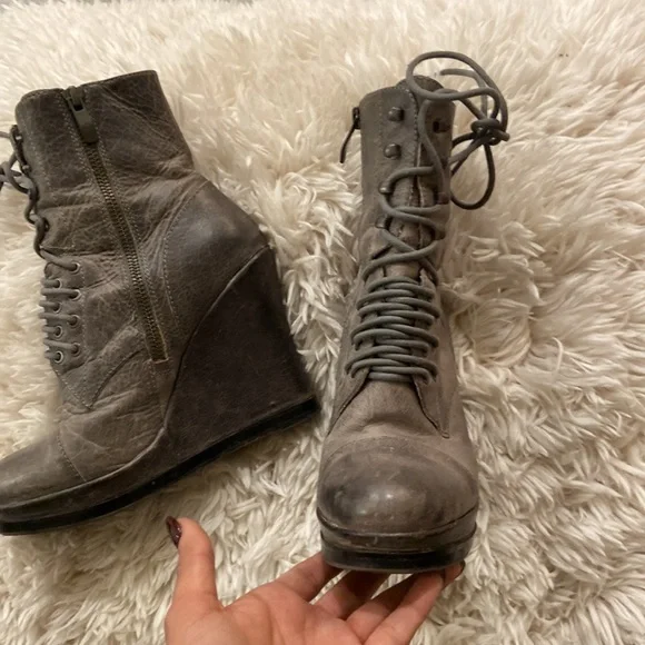 COPY - Vince Camuto combat lace up boot, Women’s shoes - Picture 7 of 9
